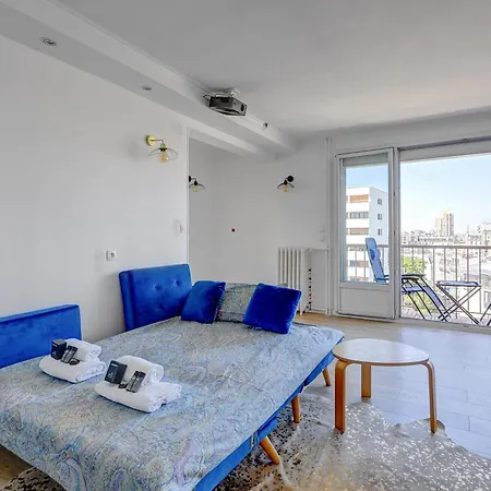 117-charming Near Nation Апартаменты