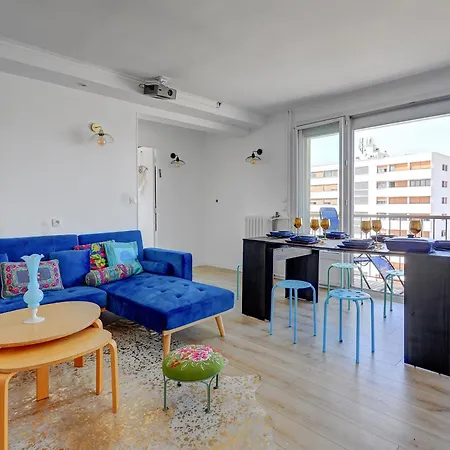 117-charming Near Nation Апартаменты